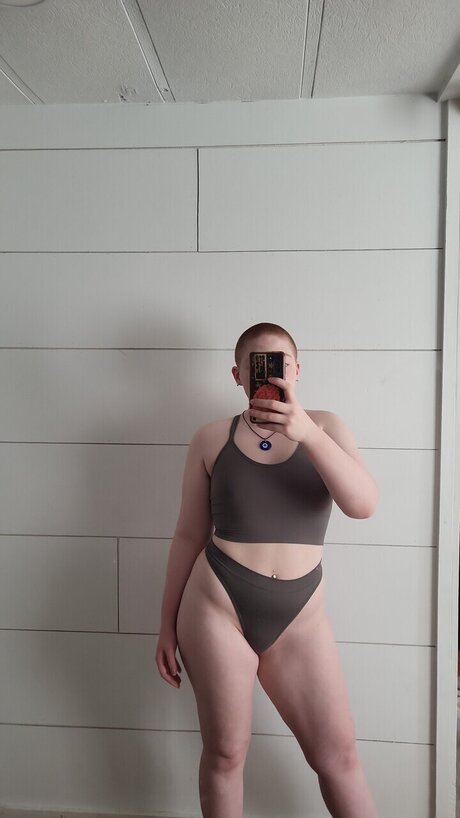 Foto di nudo di fuga di OnlyFans di Jean