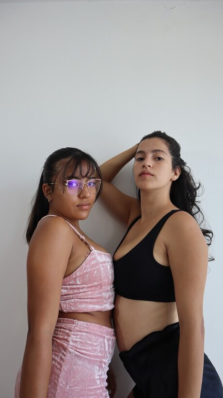 Foto di nudo di fuga di OnlyFans di Incognita Productions