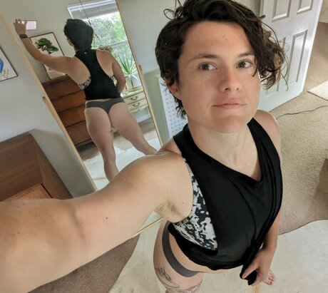 Foto di nudo di fuga di OnlyFans di Evie Pierce