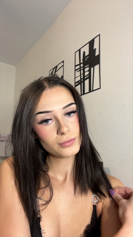 Foto di nudo di fuga di OnlyFans di Elise 