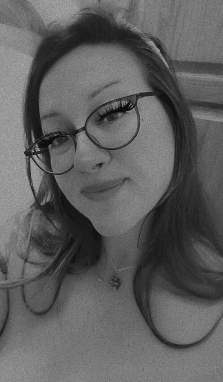 Foto di nudo di fuga di OnlyFans di Bunnyvelvet
