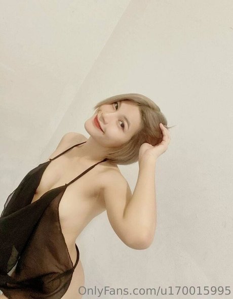 Foto di nudo di fuga di OnlyFans di Tonaorr