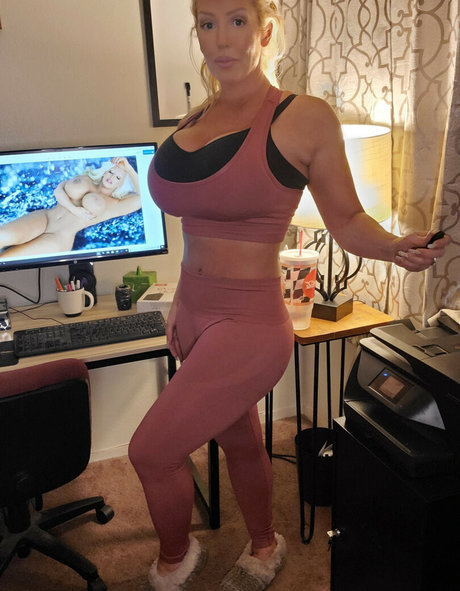 Foto di nudo di fuga di OnlyFans di Alura Jenson