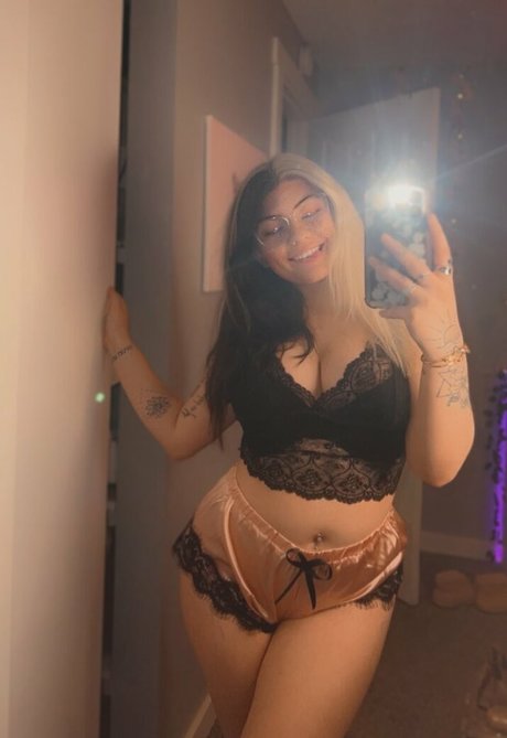 Foto di nudo di fuga di OnlyFans di Mommysop