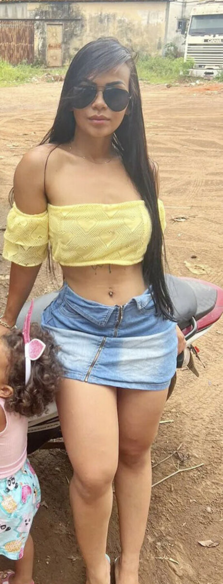 Foto di nudo di fuga di OnlyFans di Emillyrlima