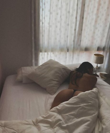 Foto di nudo di fuga di OnlyFans di Aurobel Contreras