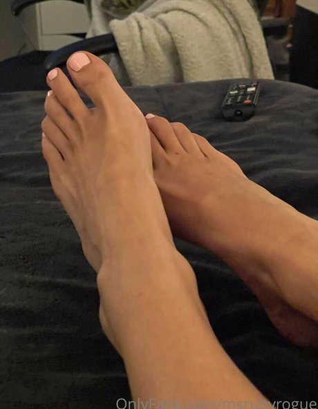 Foto di nudo di fuga di OnlyFans di Msrubyrogue