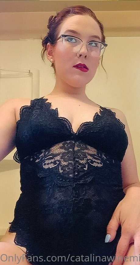 Foto di nudo di fuga di OnlyFans di Catalinawinemixer1999