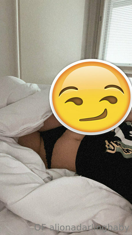Foto di nudo di fuga di OnlyFans di Aljonadarlingbaby
