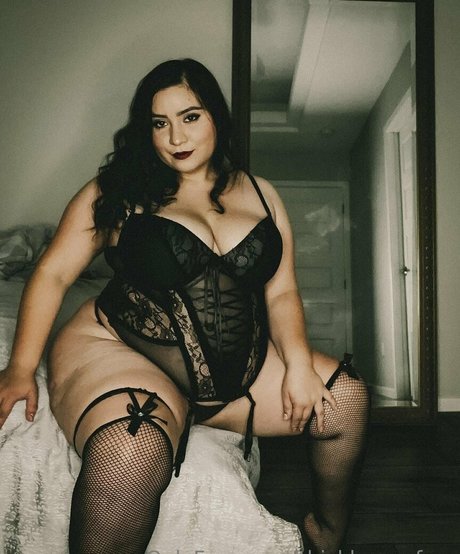 Foto di nudo di fuga di OnlyFans di Thickluxuryfree
