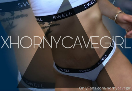 Foto di nudo di fuga di OnlyFans di Hornycavegirl