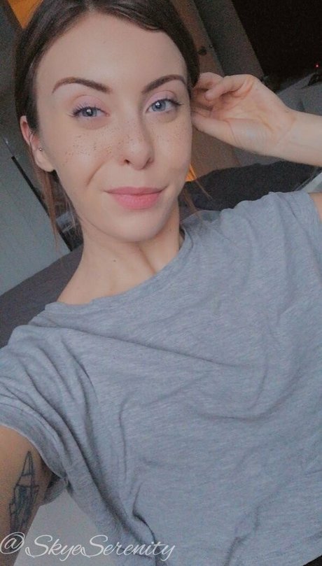 Foto di nudo di fuga di OnlyFans di Skyeserenity