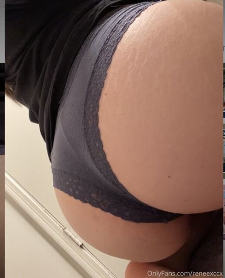 Foto di nudo di fuga di OnlyFans di Reneexccx