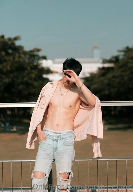 Foto di nudo di fuga di OnlyFans di Bombiemann