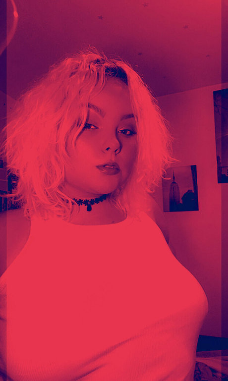 Foto di nudo di fuga di OnlyFans di Moniiquefox