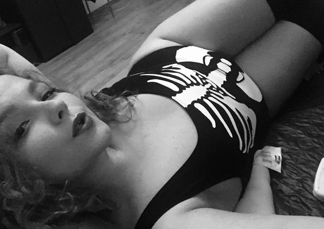 Foto di nudo di fuga di OnlyFans di Moniiquefox