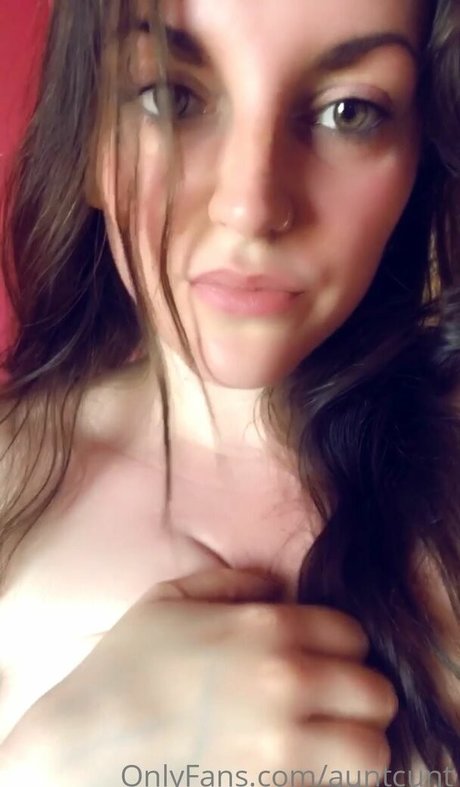 Foto di nudo di fuga di OnlyFans di Auntcunt