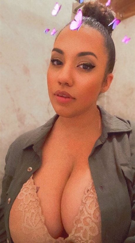 Foto di nudo di fuga di OnlyFans di Stephsister