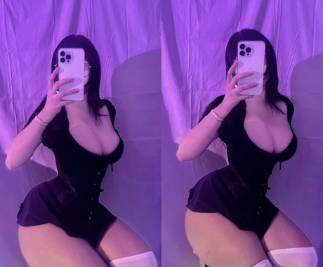 Foto di nudo di fuga di OnlyFans di Meochai