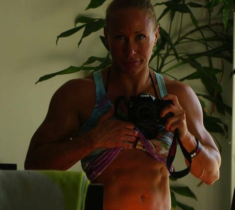Foto di nudo di fuga di OnlyFans di Erika Torronen