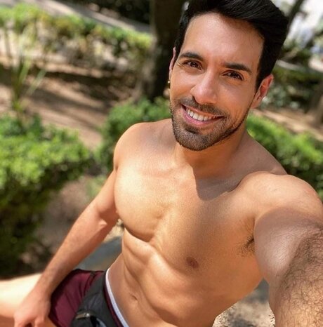 Foto di nudo di fuga di OnlyFans di Axel Santi