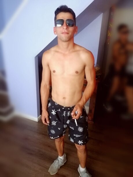 Foto di nudo di fuga di OnlyFans di Lucas Marn