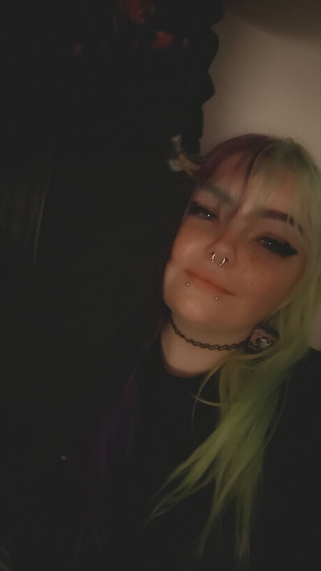 Foto di nudo di fuga di OnlyFans di Maeve Iris 