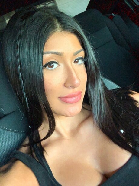 Foto di nudo di fuga di OnlyFans di Ellie