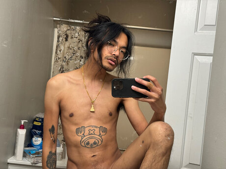 Foto di nudo di fuga di OnlyFans di Sov