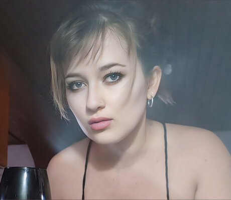 Foto di nudo di fuga di OnlyFans di Lizzy