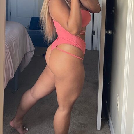 Foto di nudo di fuga di OnlyFans di Abg3xd
