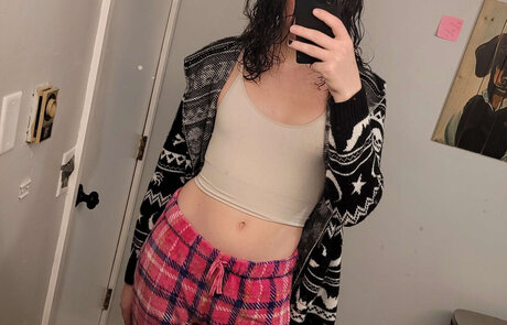 Foto di nudo di fuga di OnlyFans di Gussy Queen 3