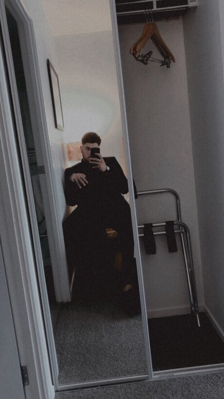 Foto di nudo di fuga di OnlyFans di Big Ezey
