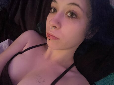 Foto di nudo di fuga di OnlyFans di Rose May