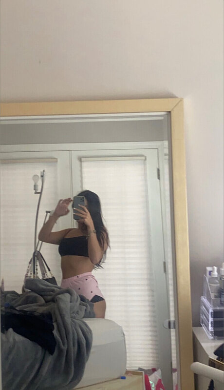 Foto di nudo di fuga di OnlyFans di Liv