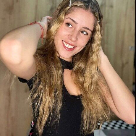 Foto di nudo di fuga di OnlyFans di Heidy Pino