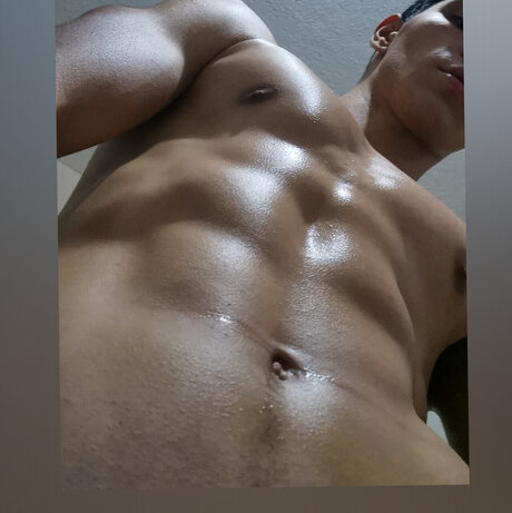 Foto di nudo di fuga di OnlyFans di Ciaodante0