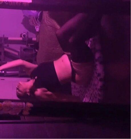 Foto di nudo di fuga di OnlyFans di Punk Princess