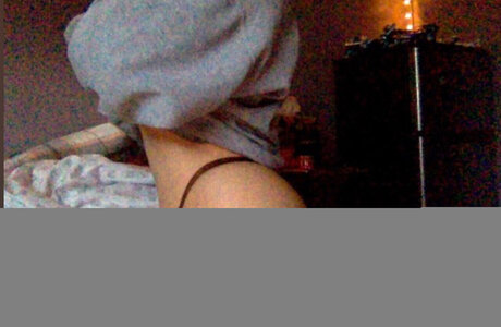 Foto di nudo di fuga di OnlyFans di Jade