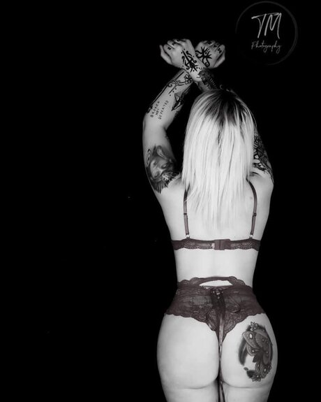 Foto di nudo di fuga di OnlyFans di Ivey Mayi