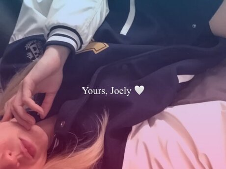 Foto di nudo di fuga di OnlyFans di Joely Gold