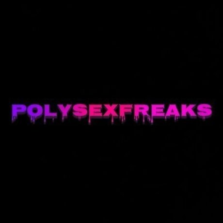 Foto di nudo di fuga di OnlyFans di Polysexfreaks
