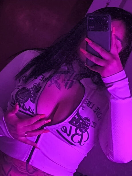 Foto di nudo di fuga di OnlyFans di   