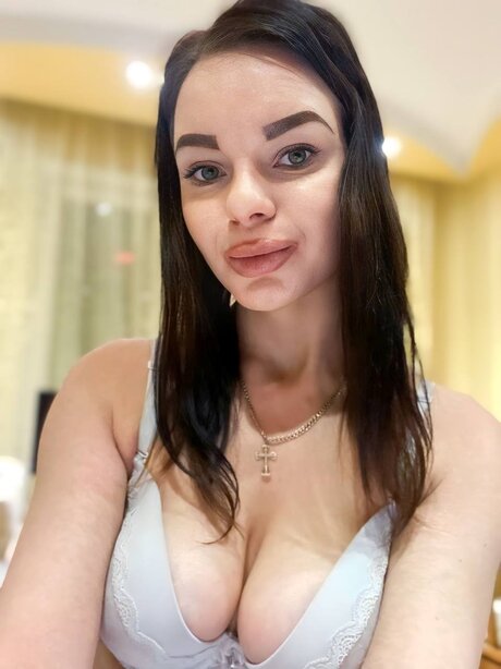 Foto di nudo di fuga di OnlyFans di Anastasiia