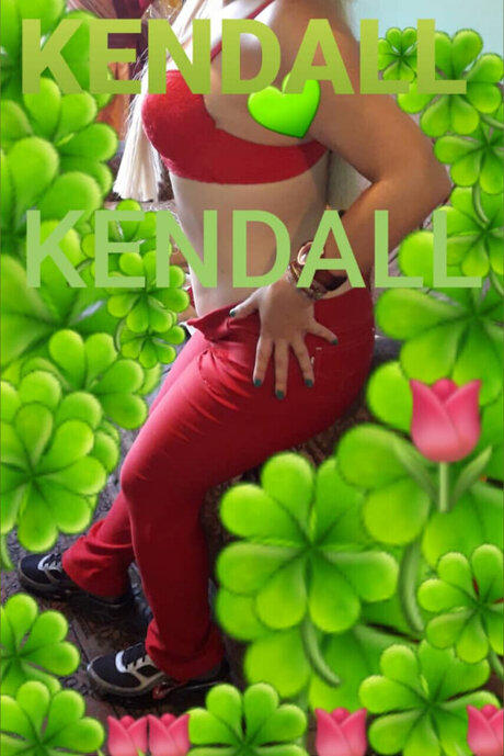 Foto di nudo di fuga di OnlyFans di Kendall