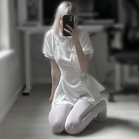 Foto di nudo di fuga di OnlyFans di Ghost