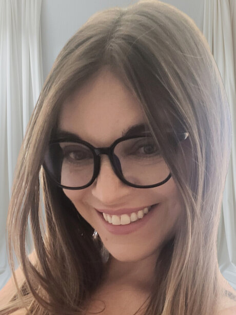 Foto di nudo di fuga di OnlyFans di Avril