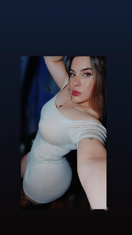 Foto di nudo di fuga di OnlyFans di Sweet Latina