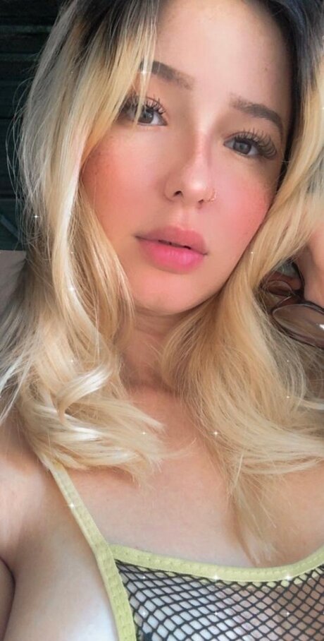 Foto di nudo di fuga di OnlyFans di Pearlpink