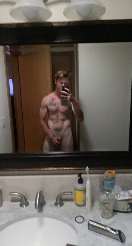 Foto di nudo di fuga di OnlyFans di Pnwdaddy23